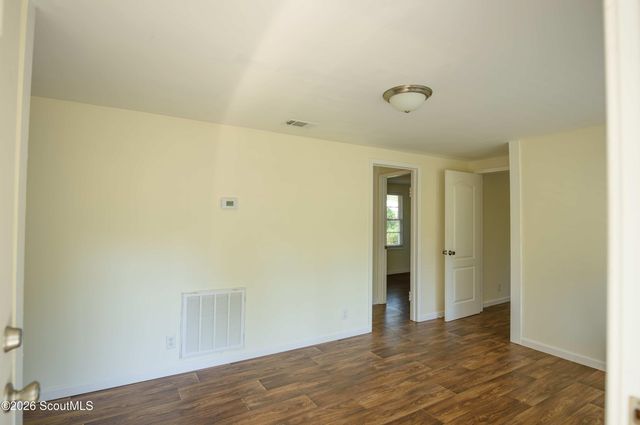 2920 S Lakeview Drive, Waycross, GA 31503
