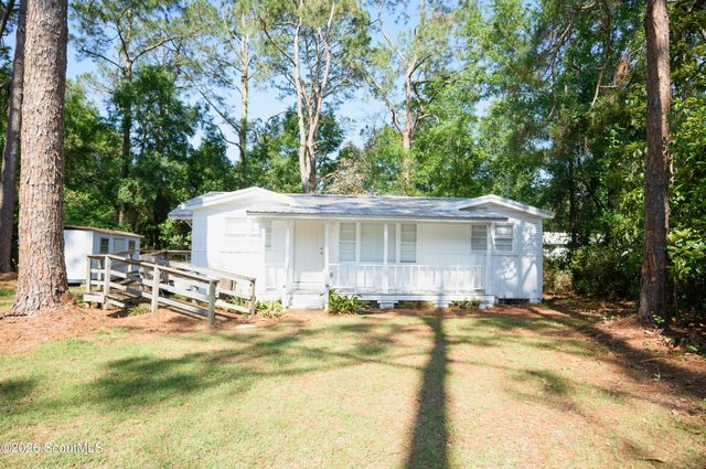 2920 S Lakeview Drive, Waycross, GA 31503