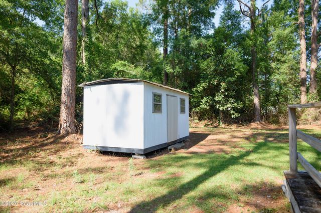 2920 S Lakeview Drive, Waycross, GA 31503