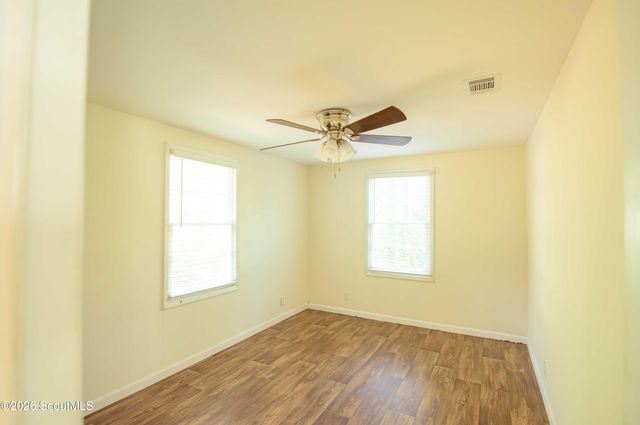 2920 S Lakeview Drive, Waycross, GA 31503