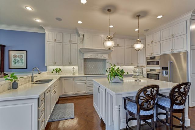 160 Westlake Point, Montgomery, TX 77356