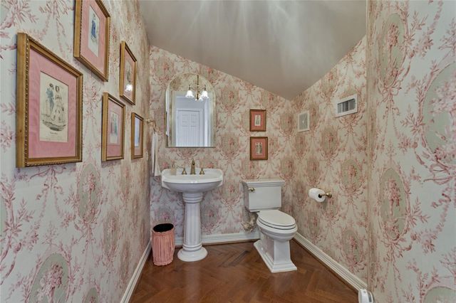 160 Westlake Point, Montgomery, TX 77356