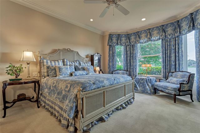 160 Westlake Point, Montgomery, TX 77356