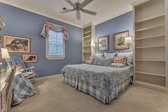 160 Westlake Point, Montgomery, TX 77356