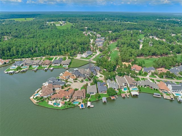 160 Westlake Point, Montgomery, TX 77356