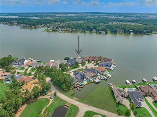 160 Westlake Point, Montgomery, TX 77356