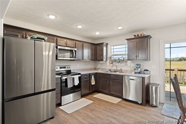 8156 Kepley Drive NE, New Salisbury, IN 47161