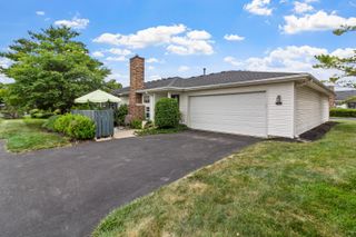 2477 Crystal Springs Drive, Hilliard, OH 43026