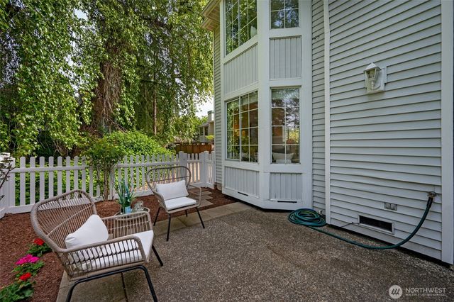 10263 NE 129th Lane, Kirkland, WA 98034