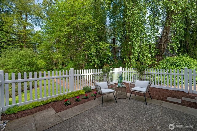 10263 NE 129th Lane, Kirkland, WA 98034