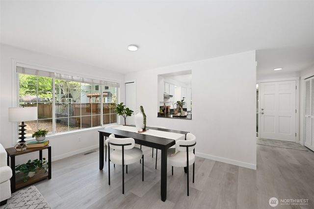 10263 NE 129th Lane, Kirkland, WA 98034