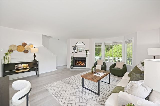 10263 NE 129th Lane, Kirkland, WA 98034