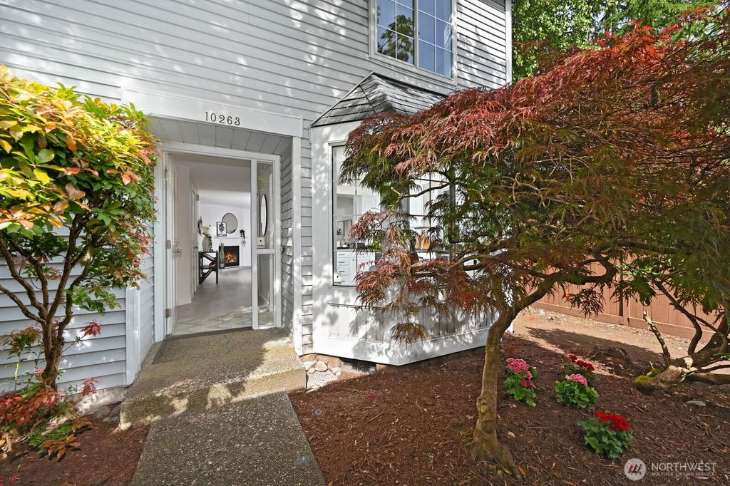 10263 NE 129th Lane, Kirkland, WA 98034