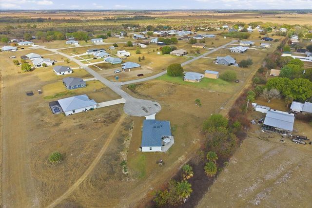 8607 SW 7th Lane, Okeechobee, FL 34974