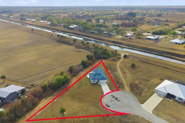 8607 SW 7th Lane, Okeechobee, FL 34974