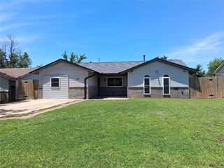 814 E Midland Street, Shawnee, OK 74804
