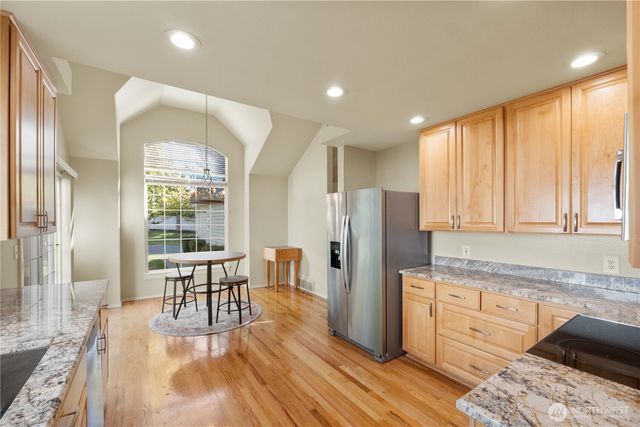 23874 140th Lane SE, Kent, WA 98042