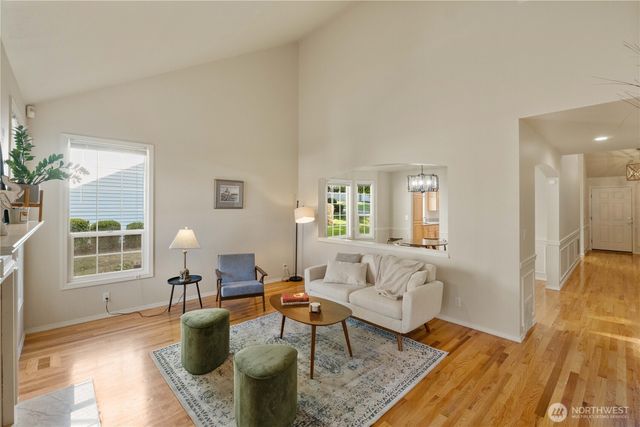 23874 140th Lane SE, Kent, WA 98042