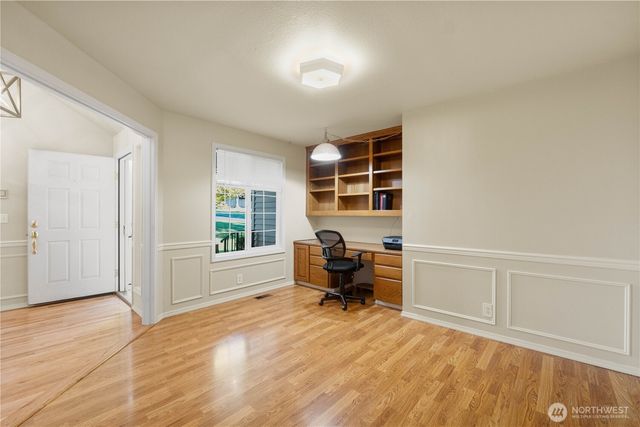 23874 140th Lane SE, Kent, WA 98042