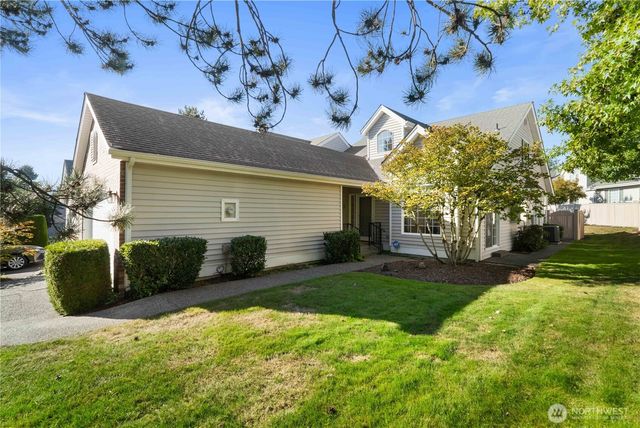 23874 140th Lane SE, Kent, WA 98042