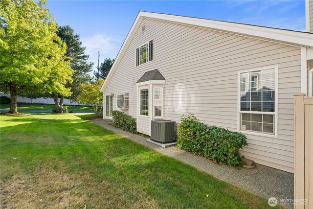 23874 140th Lane SE, Kent, WA 98042