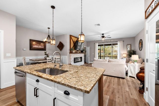 128 51ST STREET CIRCLE E 7, Palmetto, FL 34221