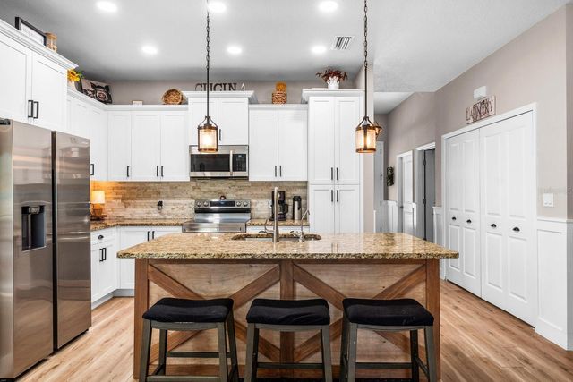 128 51ST STREET CIRCLE E 7, Palmetto, FL 34221