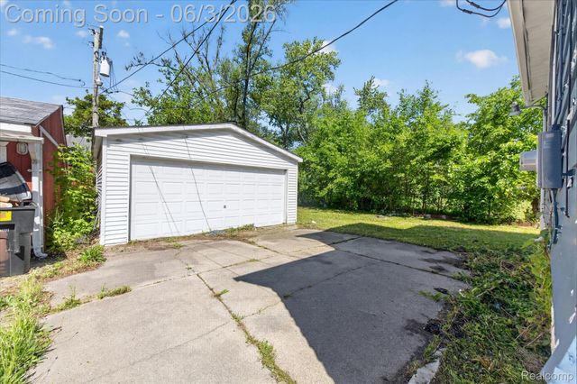 16605 Tuller Street, Detroit, MI 48221