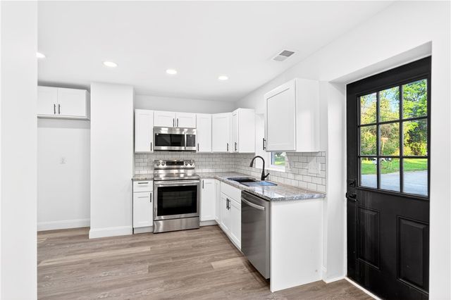 444 4th Avenue, New Eagle, PA 15067