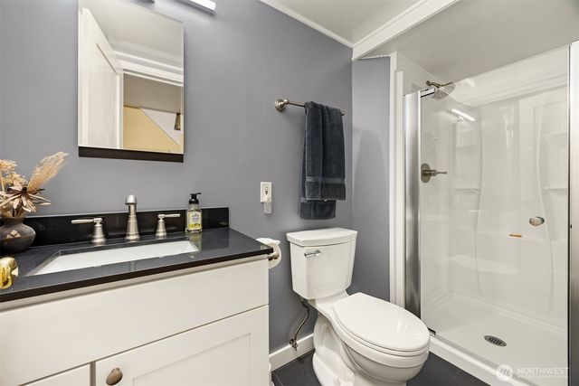7426 Keen Way N, Seattle, WA 98103