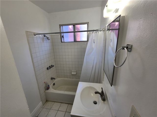 1808 10th Street 6, Santa Monica, CA 90404