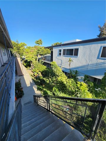 1808 10th Street 6, Santa Monica, CA 90404