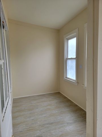 6328 S Saint Lawrence Avenue 2, Chicago, IL 60637