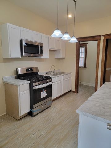 6328 S Saint Lawrence Avenue 2, Chicago, IL 60637