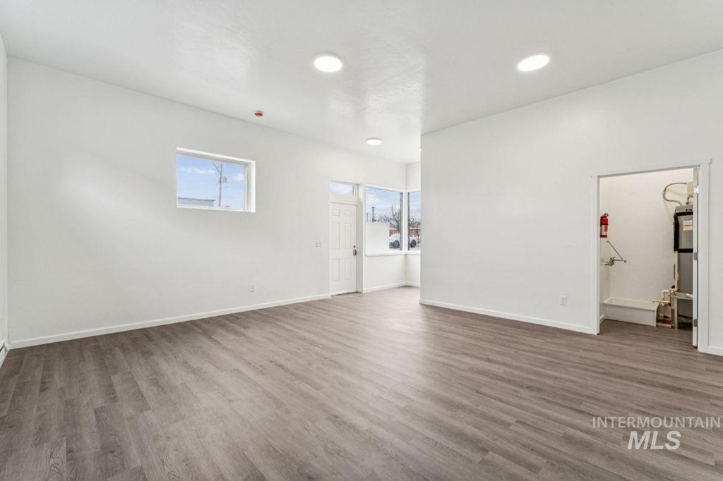 911 2nd Street S, Nampa, ID 83651 photo 5