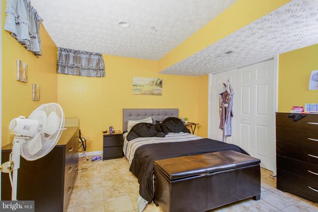 11809 OLD FORT RD, Fort Washington, MD 20744