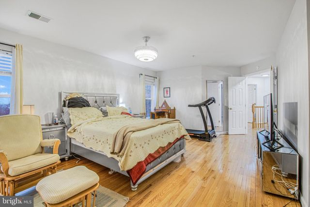 11809 OLD FORT RD, Fort Washington, MD 20744