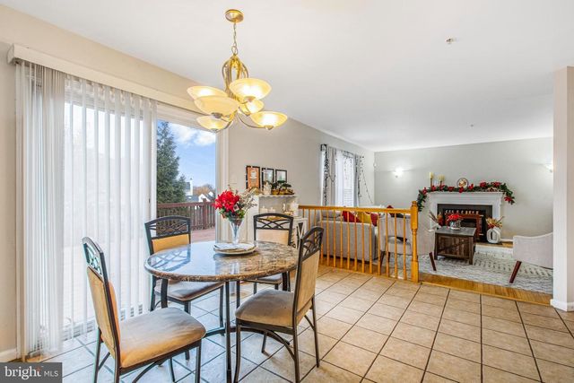 11809 OLD FORT RD, Fort Washington, MD 20744