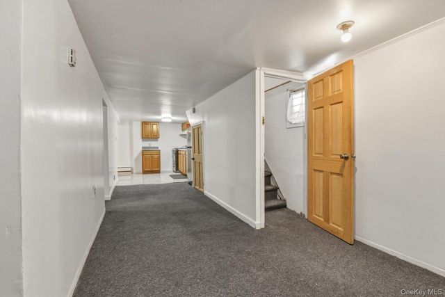 18811 Dormans Road, Saint Albans, NY 11412