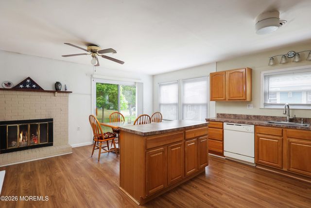 201 Bonaire Drive, Toms River, NJ 08757