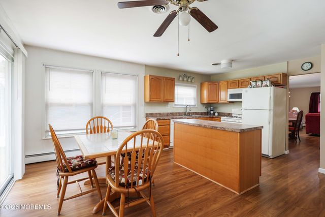 201 Bonaire Drive, Toms River, NJ 08757