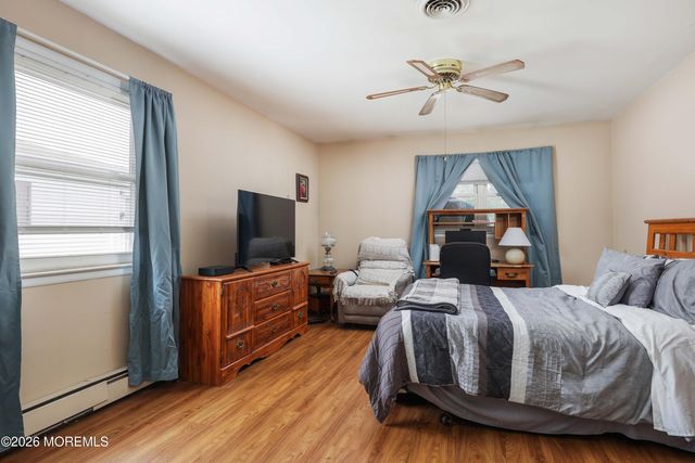 201 Bonaire Drive, Toms River, NJ 08757