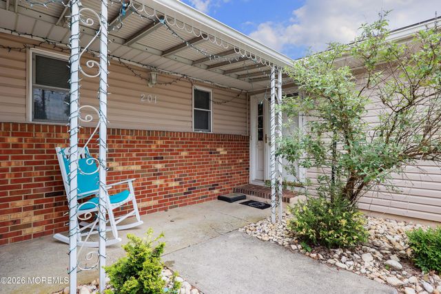 201 Bonaire Drive, Toms River, NJ 08757