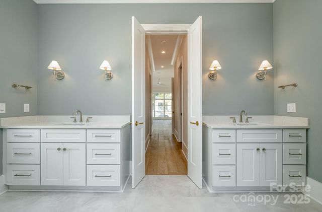 2926 Sharon View Road A, Charlotte, NC 28210