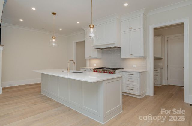 2926 Sharon View Road A, Charlotte, NC 28210