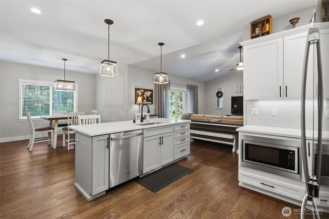 13922 Salvation Lane SE, Olalla, WA 98359