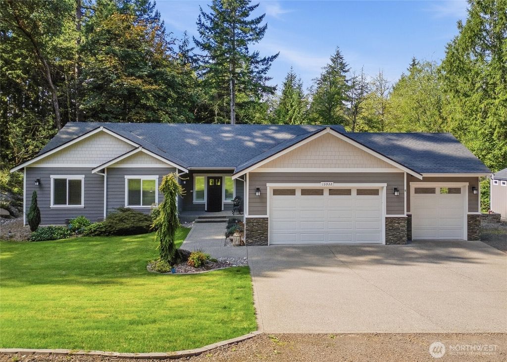 13922 Salvation Lane SE, Olalla, WA 98359
