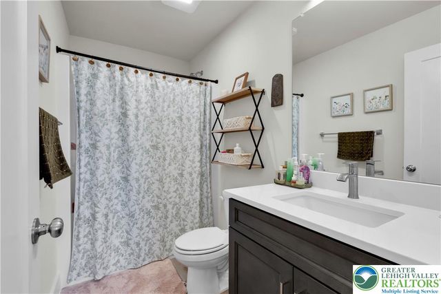 221 Craig Avenue, Bethlehem City, PA 18018