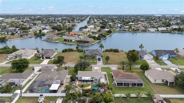 2025 NE 4th TER, Cape Coral, FL 33909