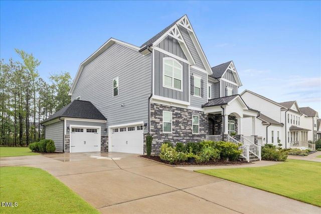 312 Silent Bend Drive, Holly Springs, NC 27540